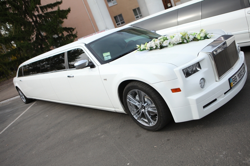 Rolls Royce Phantom Lincoln Town car